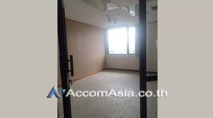 4  Office Space For Rent in Sathorn ,Bangkok BRT Thanon Chan at LPN Tower Nang Linchee AA18844